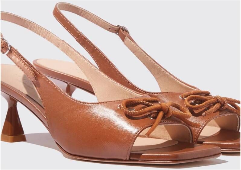 Scarosso Geometrische Slingback Pumps met Hak