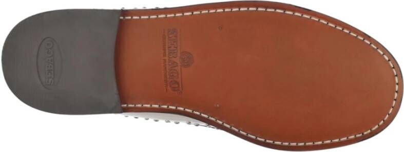 Sebago Witte platte schoenen met Dan Studs