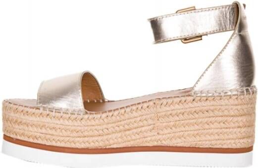 See by Chloé Verhoog je stijl met platte sandalen voor vrouwen Grijs Dames