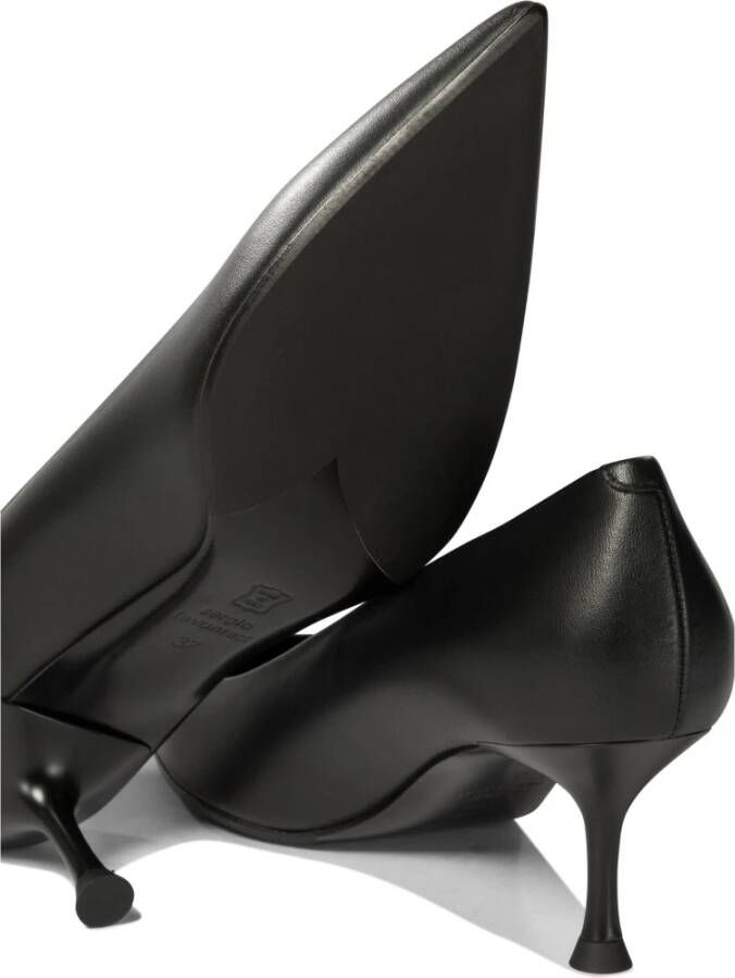Sergio Levantesi Zwarte Leren Pumps Elegante Stijl