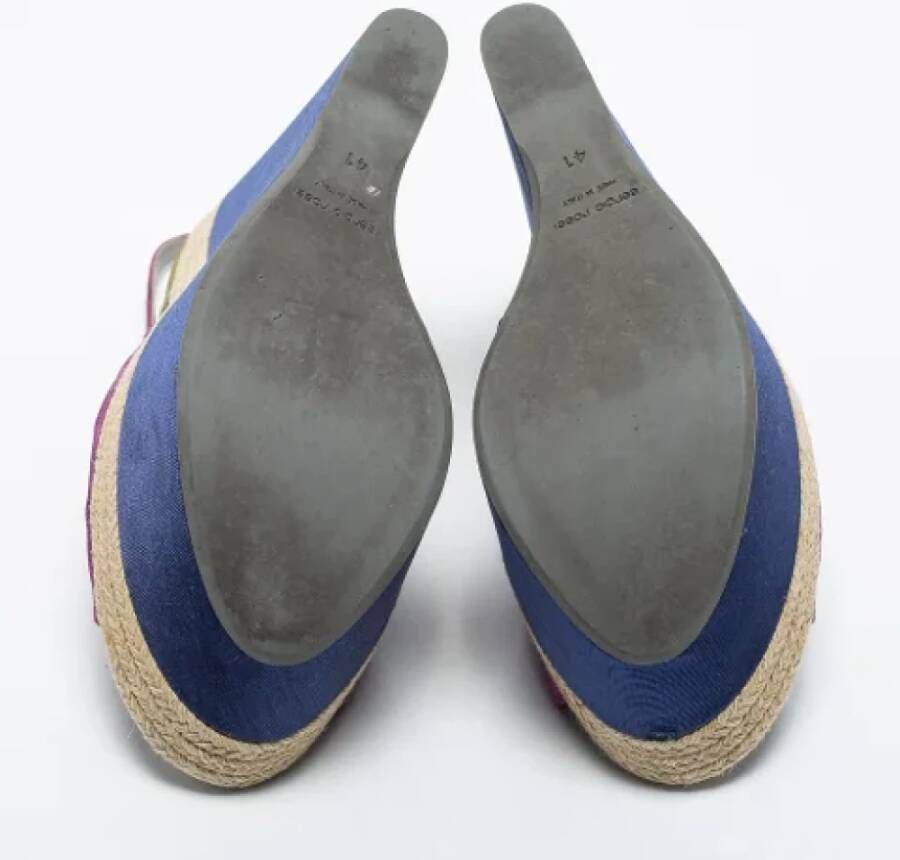 Sergio Rossi Pre-owned Fabric sandals Purple Dames
