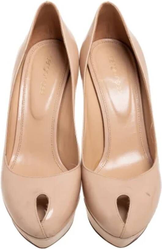 Sergio Rossi Pre-owned Leather heels Beige Dames