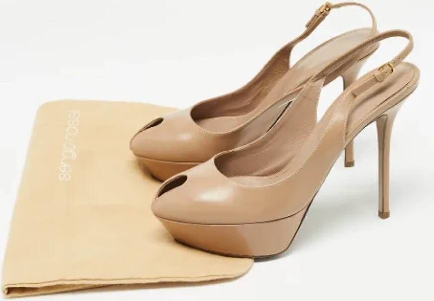 Sergio Rossi Pre-owned Leather heels Beige Dames