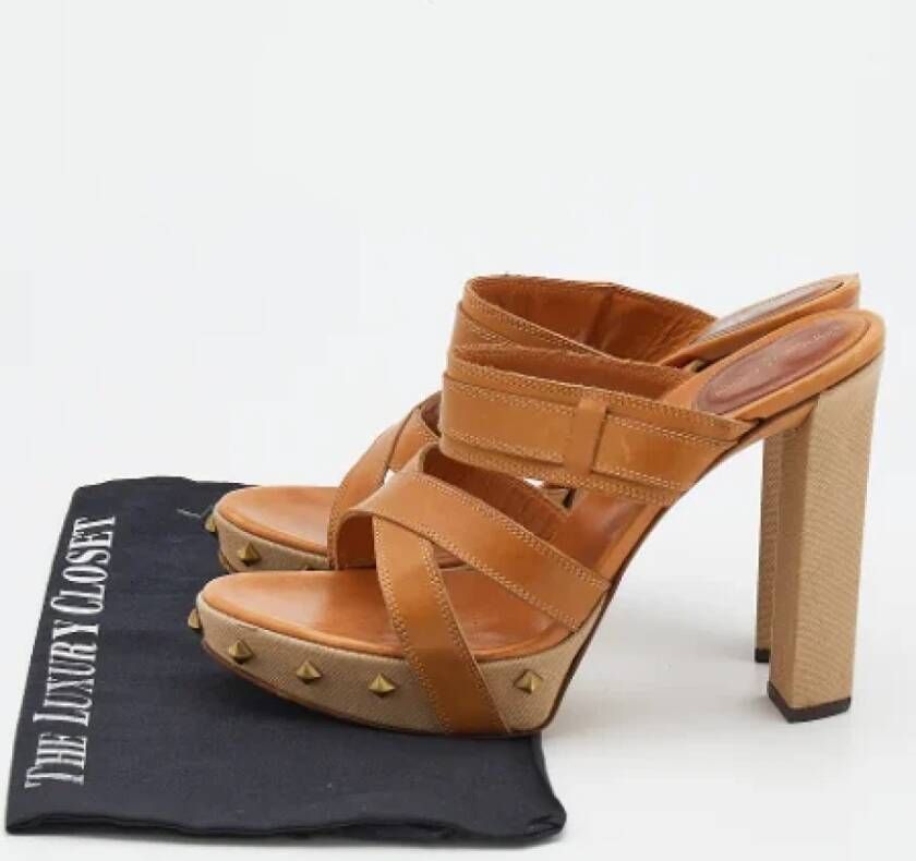 Sergio Rossi Pre-owned Leather sandals Brown Dames