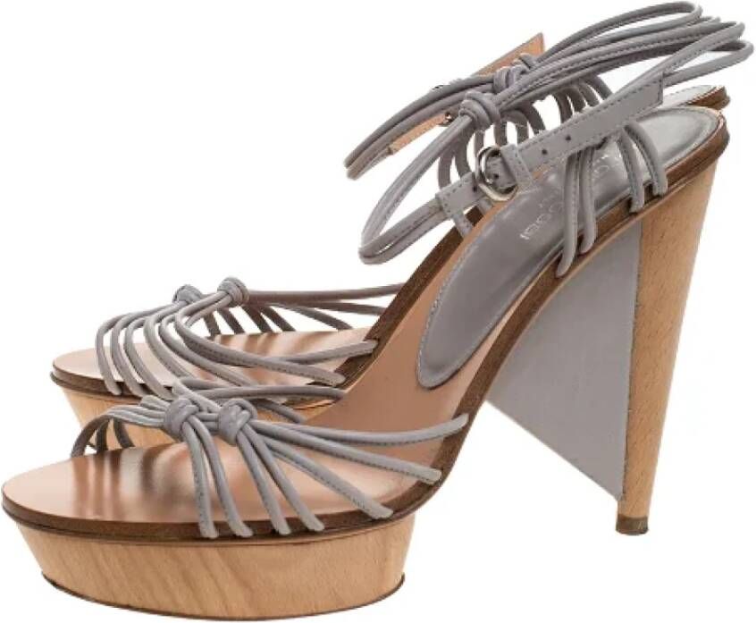 Sergio Rossi Pre-owned Leather sandals Gray Dames