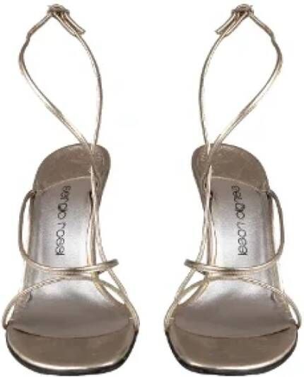 Sergio Rossi Pre-owned Leather sandals Gray Dames