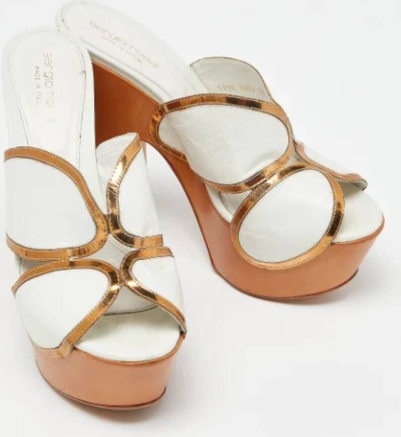 Sergio Rossi Pre-owned Leather sandals White Dames