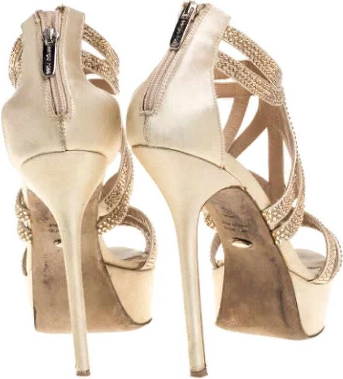 Sergio Rossi Pre-owned Satin sandals Beige Dames