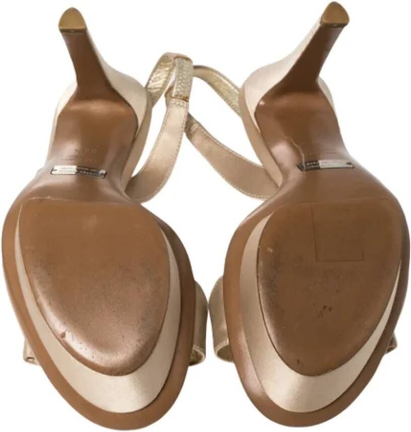 Sergio Rossi Pre-owned Satin sandals Beige Dames