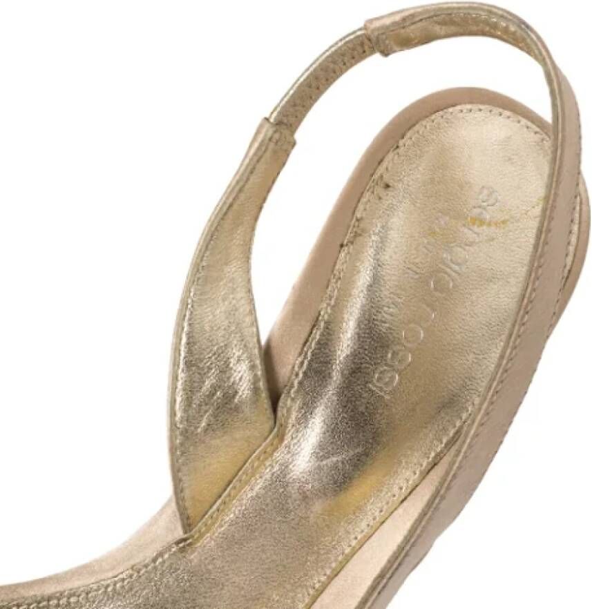 Sergio Rossi Pre-owned Satin sandals Beige Dames