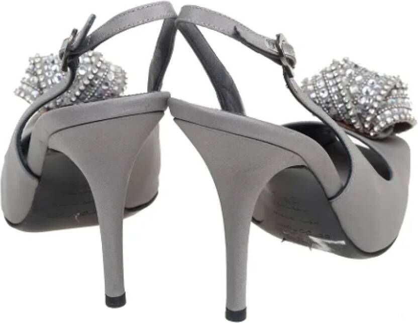 Sergio Rossi Pre-owned Satin sandals Gray Dames