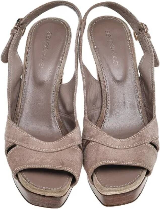 Sergio Rossi Pre-owned Suede sandals Beige Dames