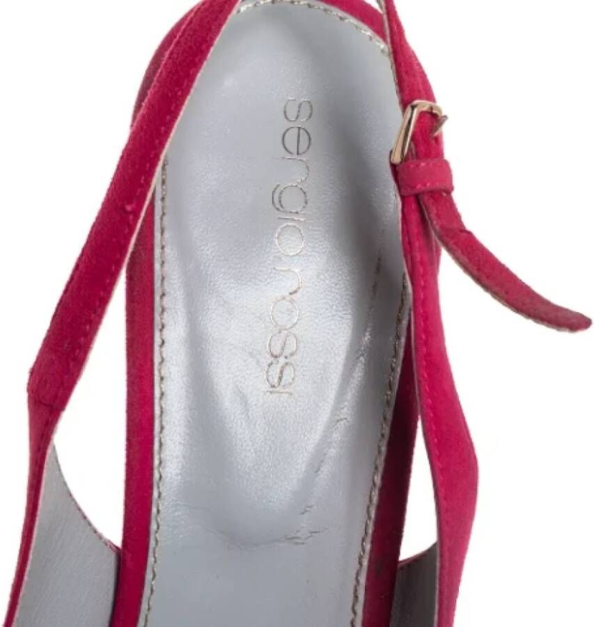 Sergio Rossi Pre-owned Suede sandals Pink Dames