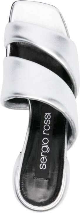Sergio Rossi Zilveren Sandalen met Gewatteerd Ontwerp Gray Dames