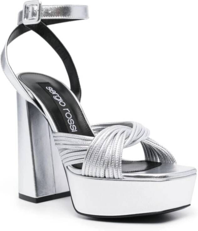 Sergio Rossi Zilveren Sandalen met Metallic Afwerking en Gedraaide Bandjes Gray Dames