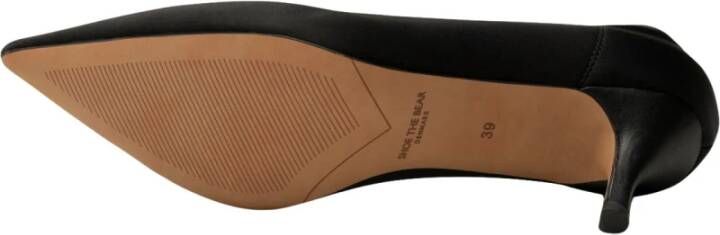 Shoe the Bear Zijden pomp met minimalistisch ontwerp Zwart Dames