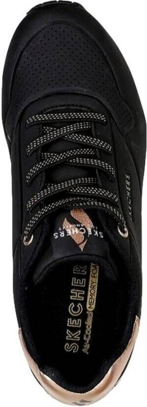 Skechers Logo Low-Top Sneakers Zwart Dames