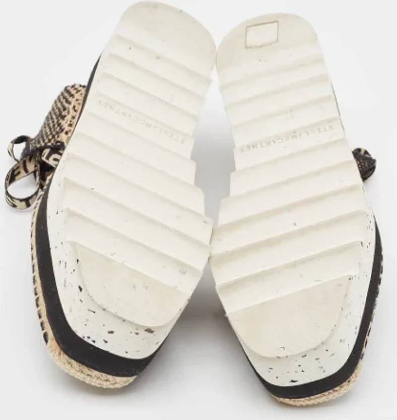 Stella McCartney Pre-owned Canvas sandals Black Dames
