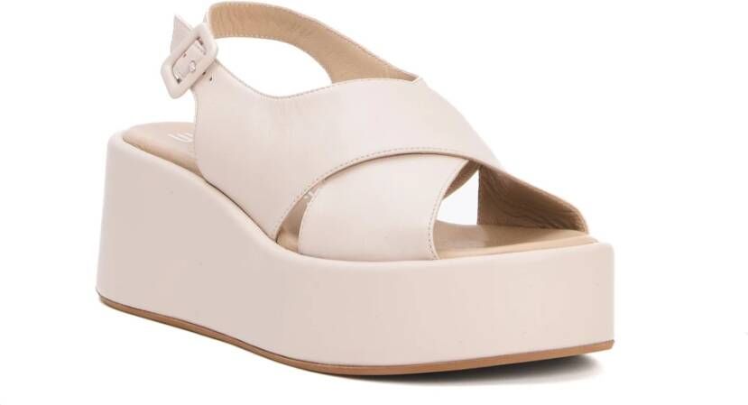 Strategia Beige Leren Sleehakken