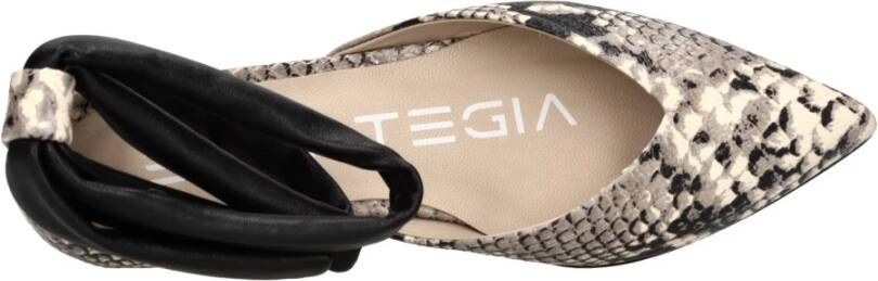 Strategia Platte schoenen Bruin