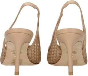 Stuart Weitzman Beige Leren Puntige Neus Sandalen