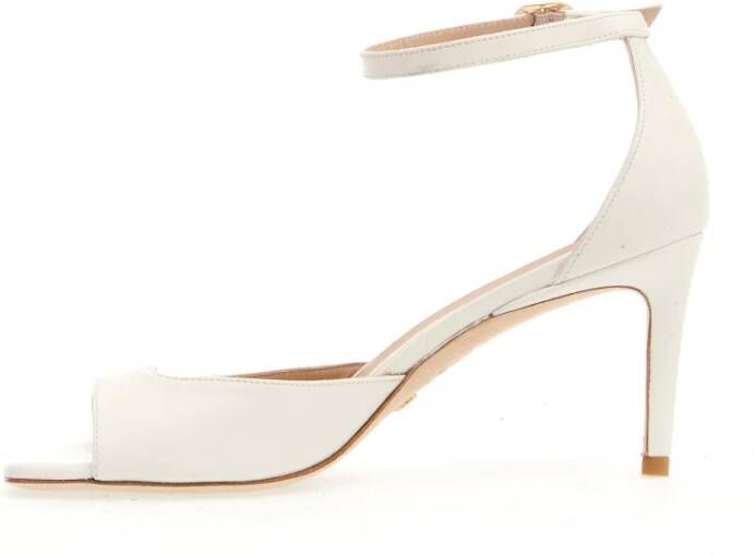 Stuart Weitzman Bianco Leren Sandalen Dunne Hak Beige Dames