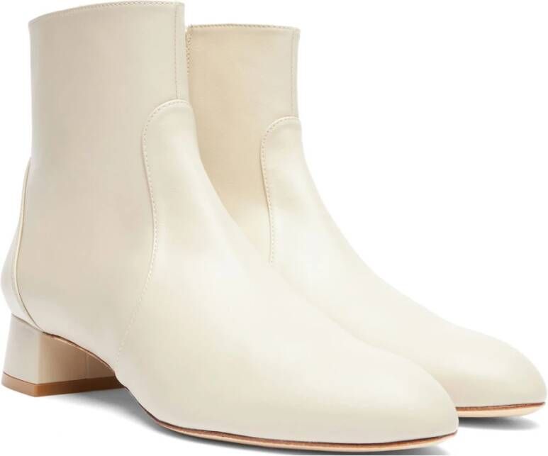 Stuart Weitzman Gepolijste Almond Toe Bootie Beige Dames