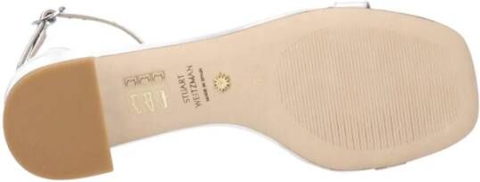 Stuart Weitzman Grijze Leren Sandalen met Middelhoge Hak en Open Neus