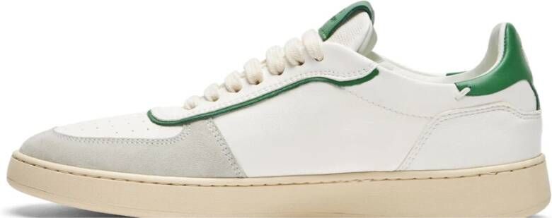 Stuart Weitzman Moderne Sneaker van Gemengde Materialen White Dames