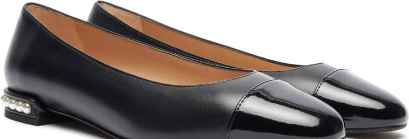 Stuart Weitzman Parelversierde Ballet Flat Black Dames