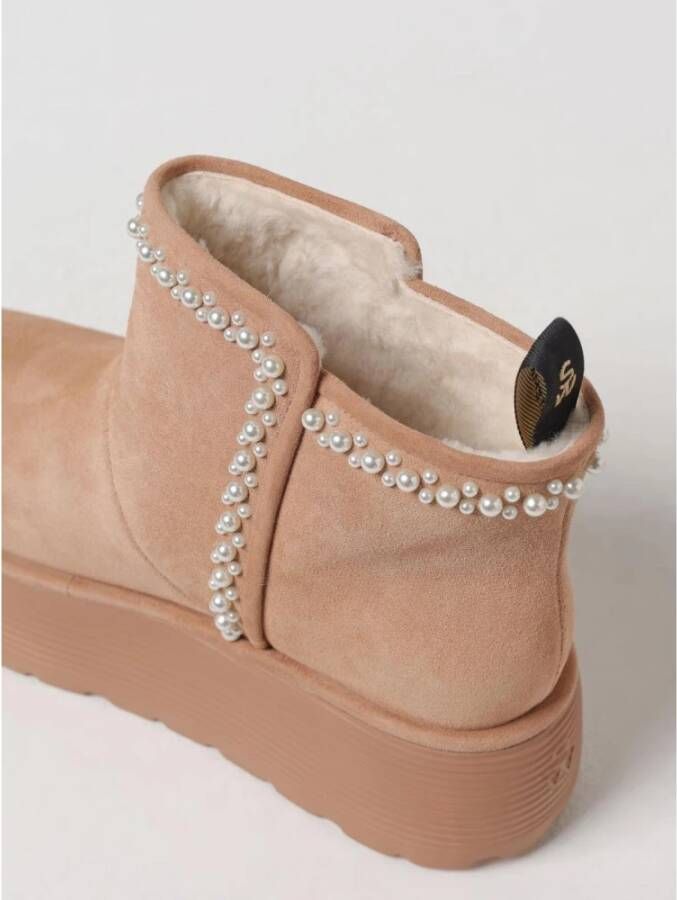 Stuart Weitzman Parelversierde platte enkellaarsjes