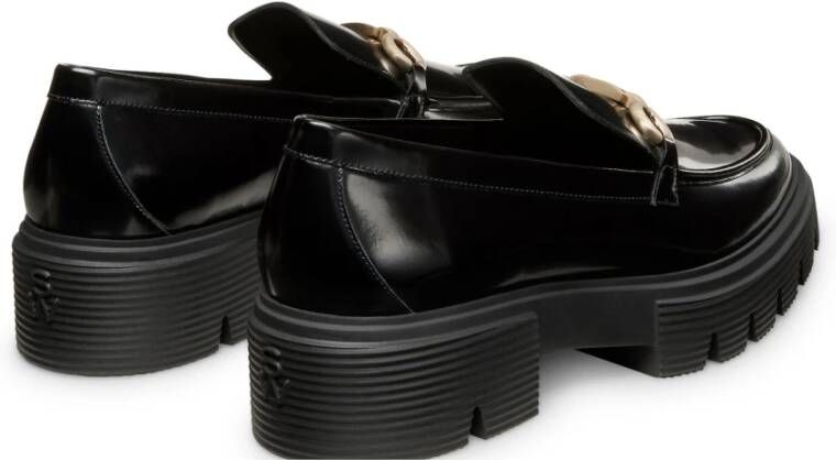Stuart Weitzman Signature Loafer met Metallic Horsebit Detail Black Dames