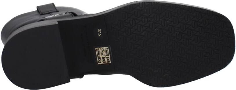 Stuart Weitzman Zwarte leren enkellaarsjes met middelhoge hakken