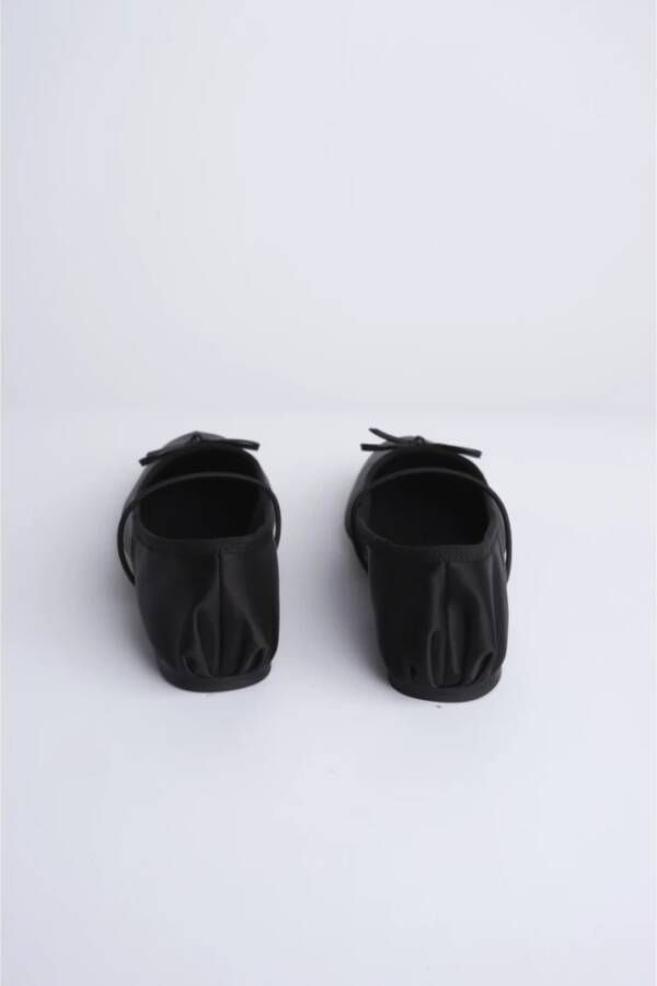Studio Amelia Zwarte Zijden Ballerina Platte Schoenen