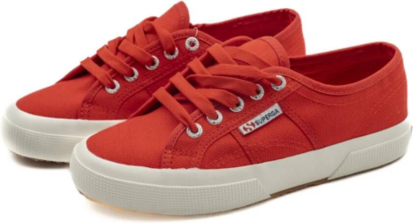 Superga Klassieke rode damesschoenen