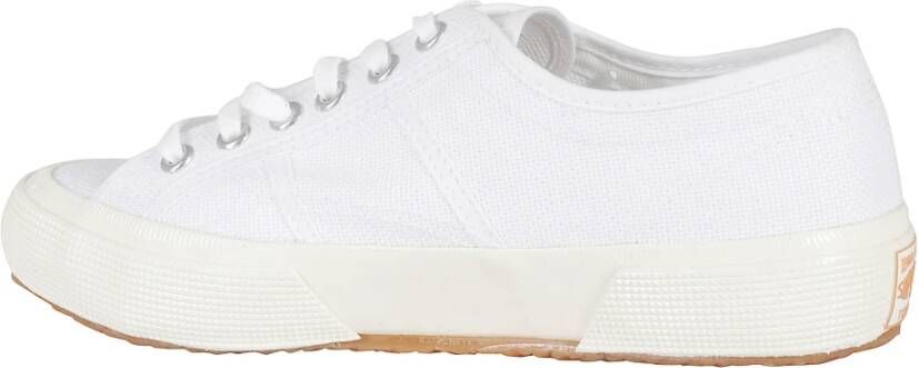 Superga Witte Katoenen Veterschoenen