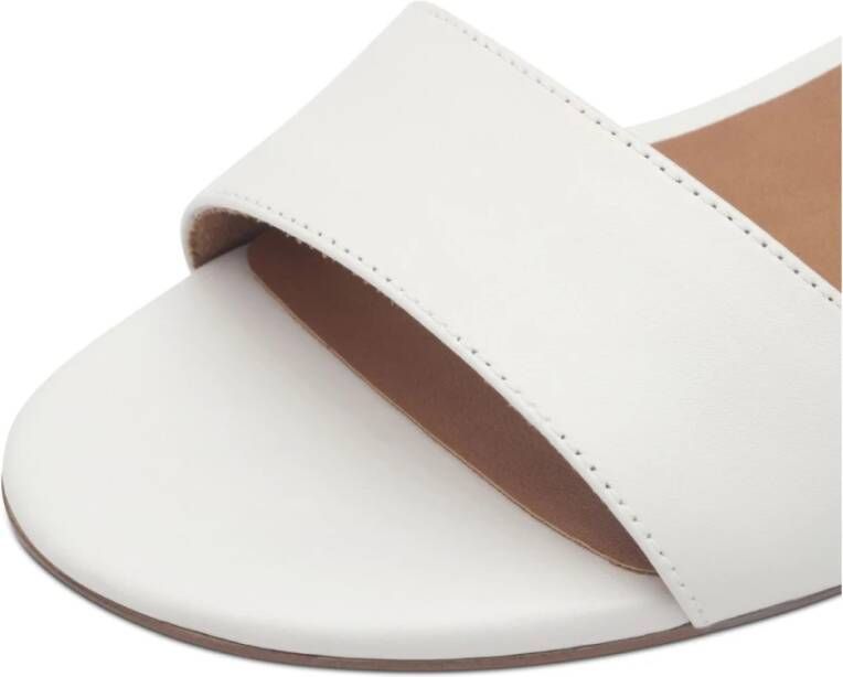 Tamaris Witte Platte Sandaal met Hak