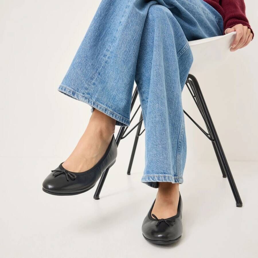 tamaris Zwarte Leren Ballerina Essentials Stijl Black Dames