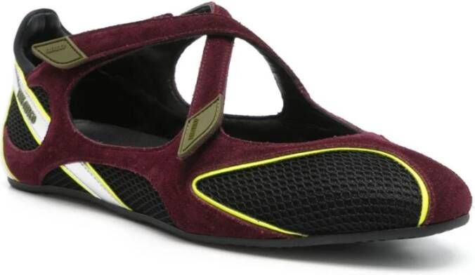 The Attico Bordeaux Ballerina met Gekruiste Bandjes Floor 01