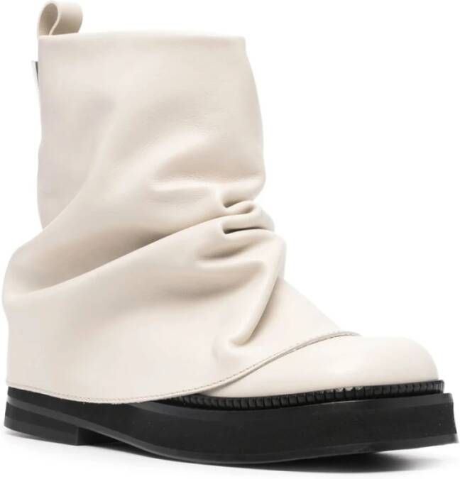 The Attico Roomwit Leren Vierkante Neus Schoenen