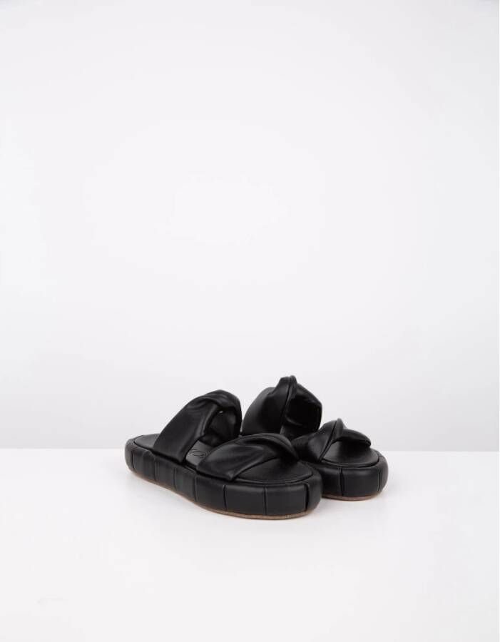 THEMOIRè Sliders Zwart Dames