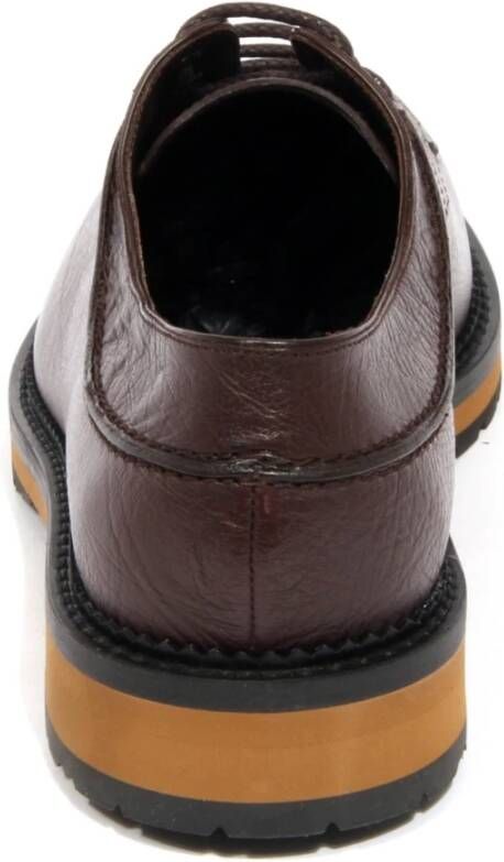 Tod's Italiaanse leren veterschoenen