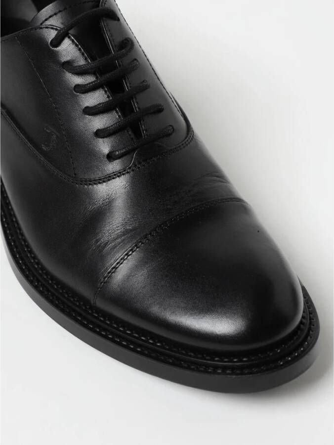 Tod's Klassieke Brogue Leren Schoenen