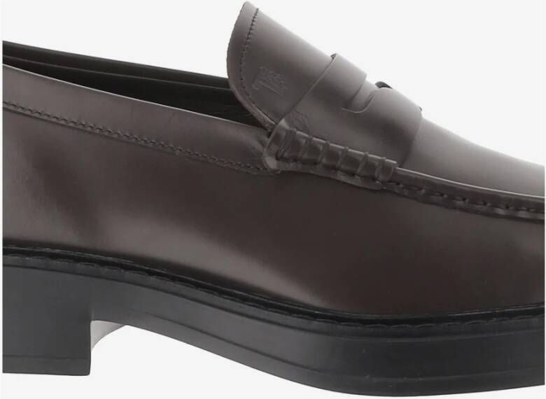Tod's Leren Loafer met Amandelteen Detail