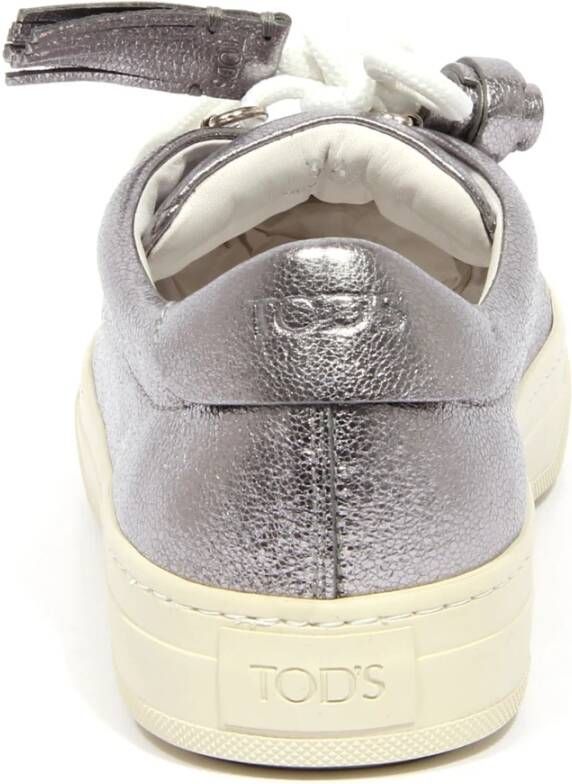 Tod's Sportieve platina schoenen met borduurwerk