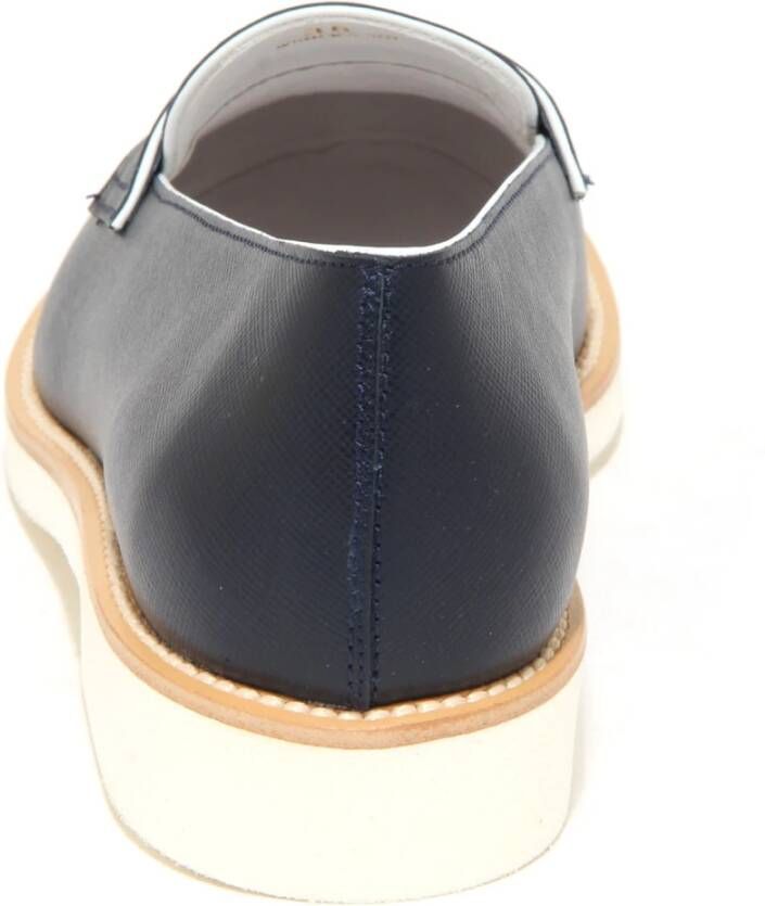 Tod's Stijlvolle Loafer Schoenen Gemaakt in Italië