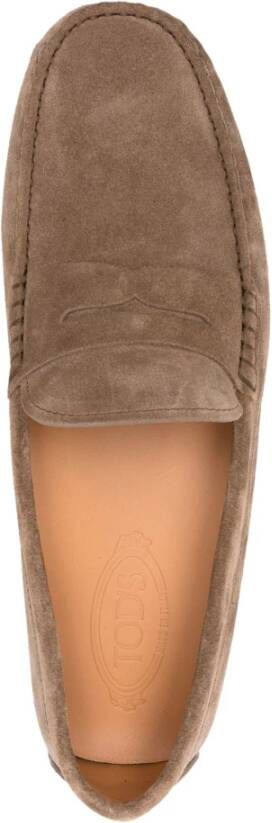 Tod's Suède loafers met iconische rubberen zool