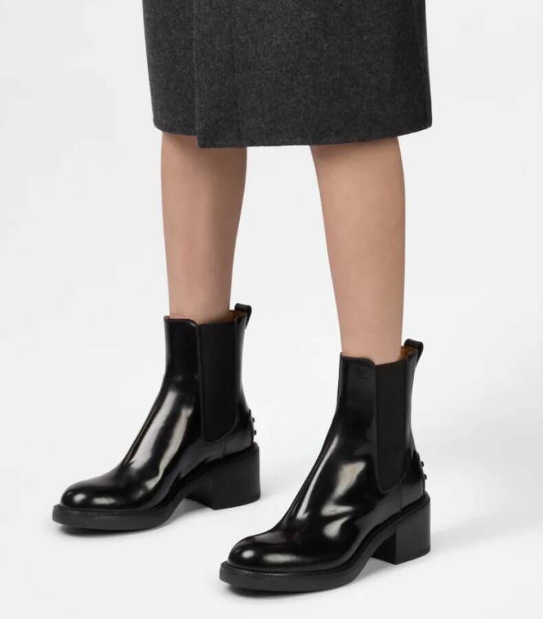 Tod's Zwarte enkellaarzen met rubberen zool