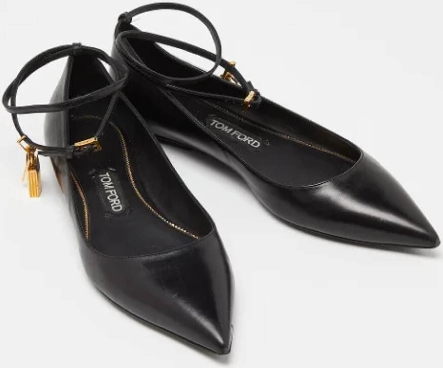 Tom Ford Pre-owned Leather flats Black Dames