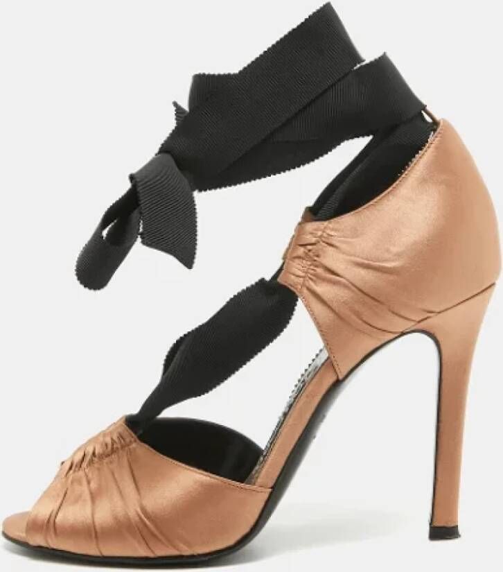Tom Ford Pre-owned Satin heels Yellow Dames
